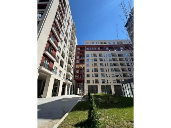 Tirane, jepet me qera apartament 1+1 Kati 5, 50 m² 380 € (DRITAN HOXHA)