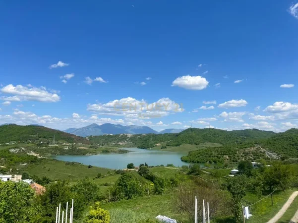 Tirane, shes shtepi 1 Katshe Kati 1, 117 m² 550.000 € 