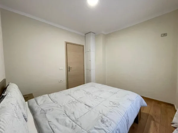 Tirane, shitet apartament 2+1 Kati 1, 97 m² 195.000 € (Kristal Center)