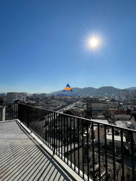 Tirane, shitet apartament 2+1+Ballkon Kati 4, 77 m² 175.000 € 