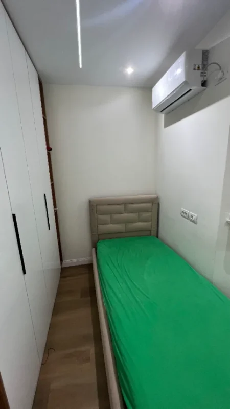 Tirane, jepet me qera apartament 2+1 , 100 m² 650 € (Fusha e Aviacionit)