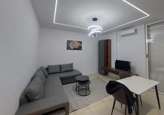 Tirane, jepet me qera apartament 1+1+Ballkon , 70 m² 600 € 
