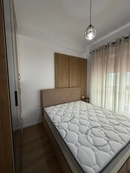 Tirane, jepet me qera apartament 1+1 Kati 9, 60 m² 450 € (Ali Demi Kadiu)