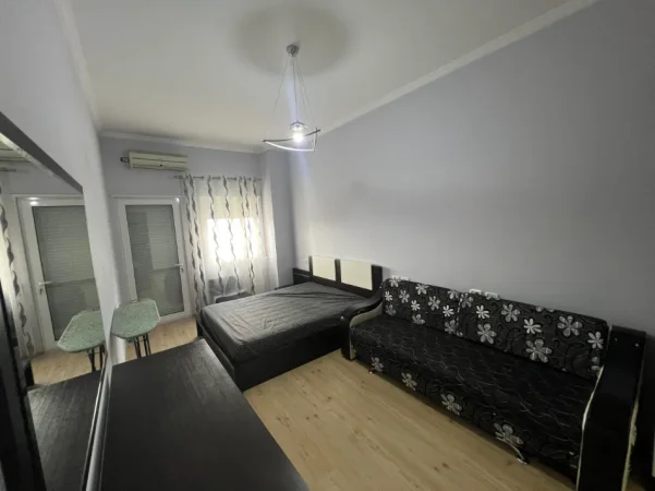 Tirane, shitet apartament 2+1 Kati 2, 100 m² 140.000 € (rruga muhamed deliu)