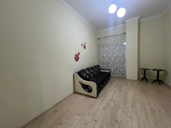 Tirane, shitet apartament 2+1 Kati 2, 100 m² 140.000 € (rruga muhamed deliu)