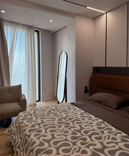 Tirane, jepet me qera apartament 1+1 , 78 m² 1.000 € 