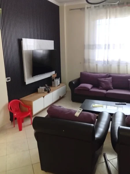 🏡 JEPET ME QERA HYRJE 2+1 TEK KOMPLEKSI GRAND NE ALI DEM🏡,  550 Euro