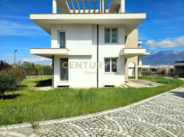 Tirane, shes Vile 3 Katshe Kati 3, 486 m² 650.000 € 