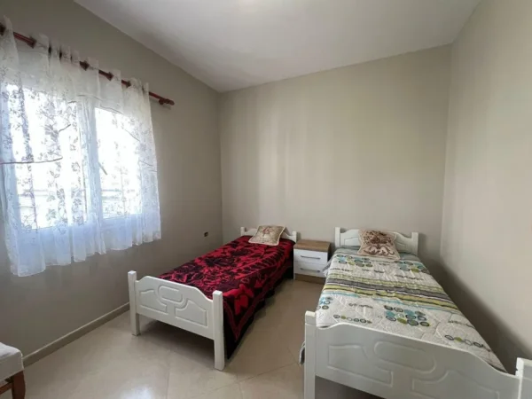Tirane, jepet me qera apartament 1+1 Kati 3, 40 m² 400 € (Don Bosko)