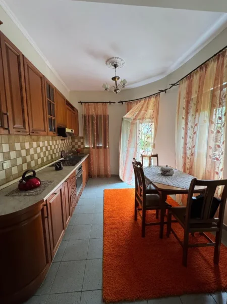 Tirane, shitet apartament 3+1 Kati 0, 140 m² 169.000 € (Selite)