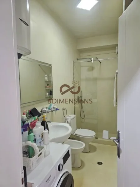 Tirane, shitet apartament 1+1+Ballkon Kati 7, 48 m² 125.000 € (brryli)