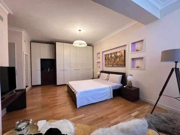 Tirane, shes apartament 2+1+Aneks+Ballkon Kati 3, 120 m² 300.000 € 
