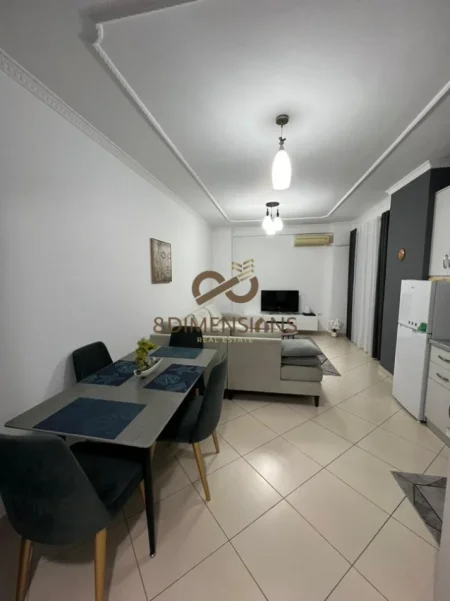 Tirane, jepet me qera apartament 2+1 Kati 1, 90 m² 550 € (qendra kristal)