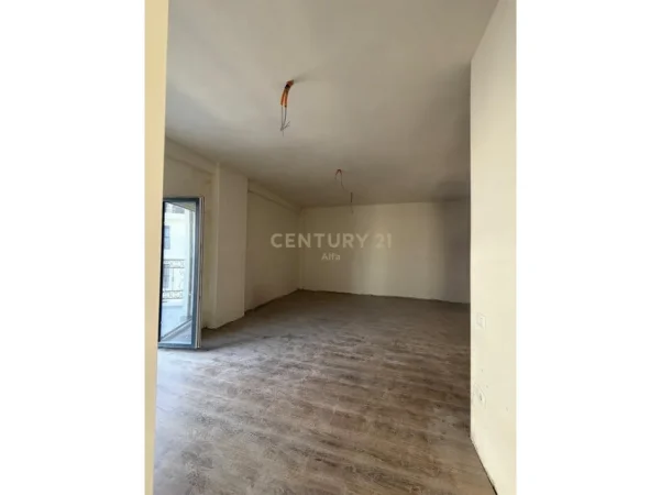 Tirane, shes apartament 2+1+Aneks+Ballkon Kati 3, 111 m² 199.000 € (Porta Tirana e Re)