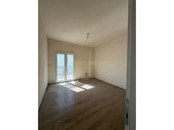 Tirane, shes apartament 2+1+Aneks+Ballkon Kati 3, 111 m² 199.000 € (Porta Tirana e Re)