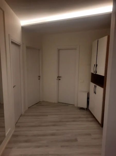 Tirane, shitet apartament 2+1 Kati 3, 123 m² 280.000 € (RRUGA E DIBRES)
