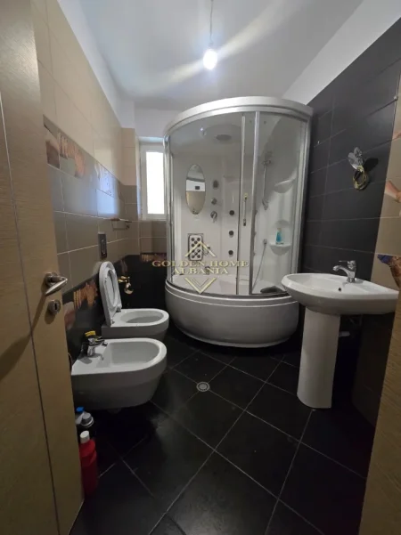 Tirane, shitet 2+1 Kati 6, 90 m² 195.000 € 