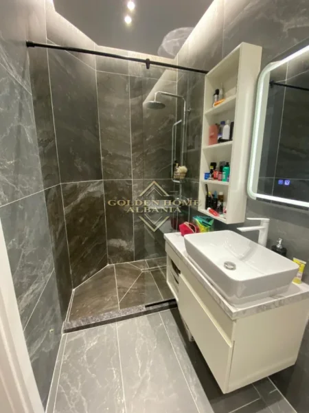 Tirane, shitet 1+1 , 96 m² 175.000 € 