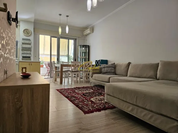 Tirane, jepet me qera apartament 2+1 Kati 3, 120 m² 800 € (LIQENI I THATE)