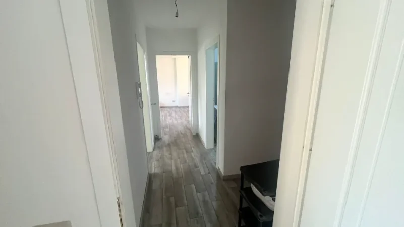 Tirane, jepet me qera apartament 2+1 Kati 2, 120 m² 500 € (ASTIR)
