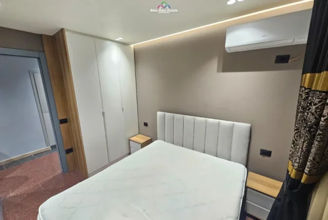 Tirane, jepet me qera apartament 1+1+Ballkon Kati 2, 57 m² 620 € (qender)