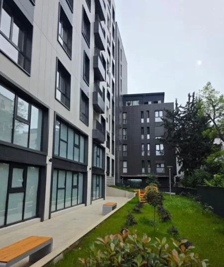 Tirane, jepet me qera apartament 1+1+Ballkon Kati 10, 70 m² 500 €