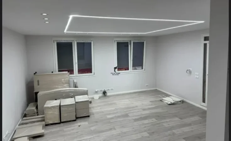 Tirane, jepet me qera dyqan Kati 0, 73 m² 1.500 € (RRUGA E ELBASANIT)