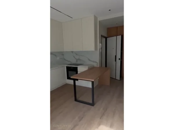 Tirane, shitet apartament 1+1+Ballkon Kati 3, 66 m² 129.000 € 