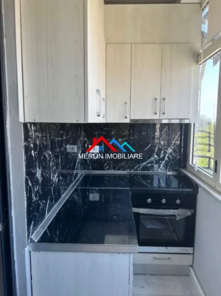 Tirane, jepet me qera apartament 2+1+Ballkon Kati 8, 80 m² 600 € (BALEVARDI ZHAN DARK)