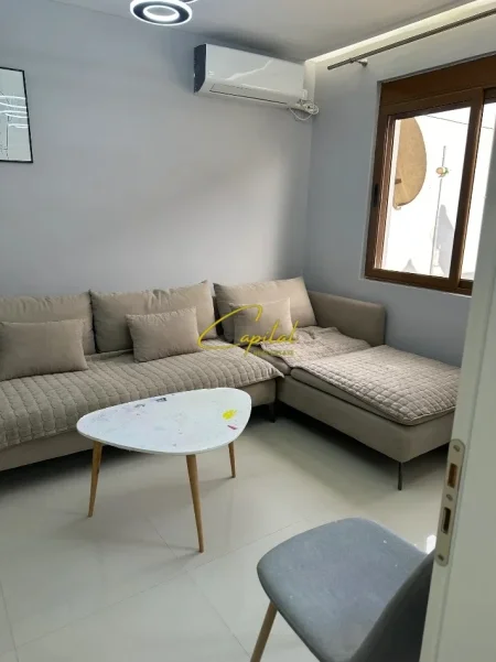 Tirane, jepet me qera apartament 1+1 Kati 3, 47 m² 520 € (21 DHJETORI)