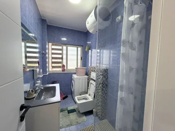 Tirane, shitet apartament 1+1 , 50 m² 118.000 € (fusha aviacionit)