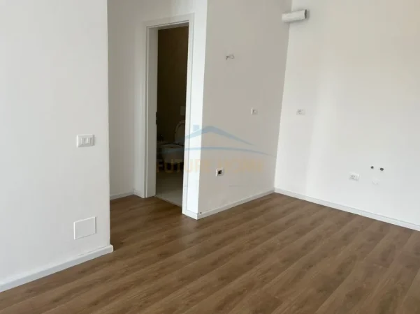Tirane, jepet me qera apartament 1+1 Kati 3, 53 m² 320 € (rezidencen Oxa)