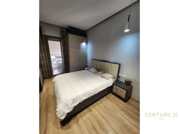 Tirane, shitet apartament 1+1+Aneks+Ballkon Kati 4, 76 m² 250.000 € 