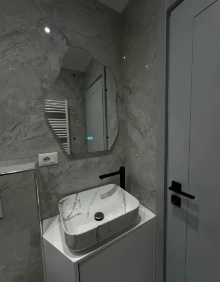 Tirane, shitet apartament 1+1+Ballkon Kati 2, 55 m² 145.000 € (Brryli)