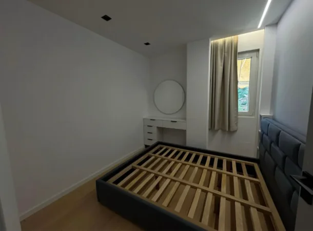 Tirane, shitet apartament 1+1+Ballkon Kati 2, 55 m² 145.000 € (Brryli)