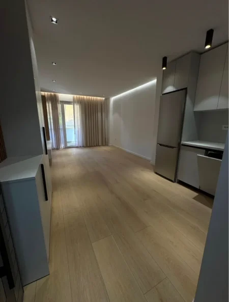Tirane, shitet apartament 1+1+Ballkon Kati 2, 55 m² 145.000 € (Brryli)
