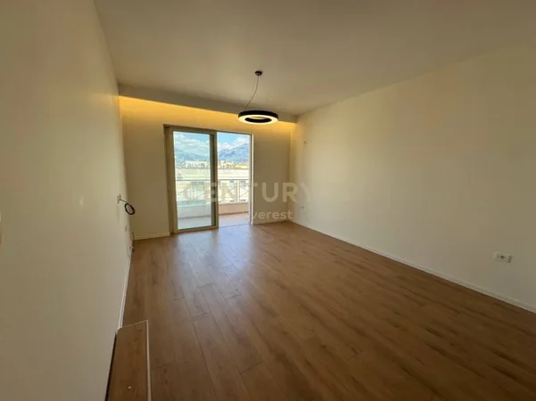 Tirane, shitet apartament 2+1+Ballkon Kati 7, 108 m² 163.000 € (rruga astrit llosha)