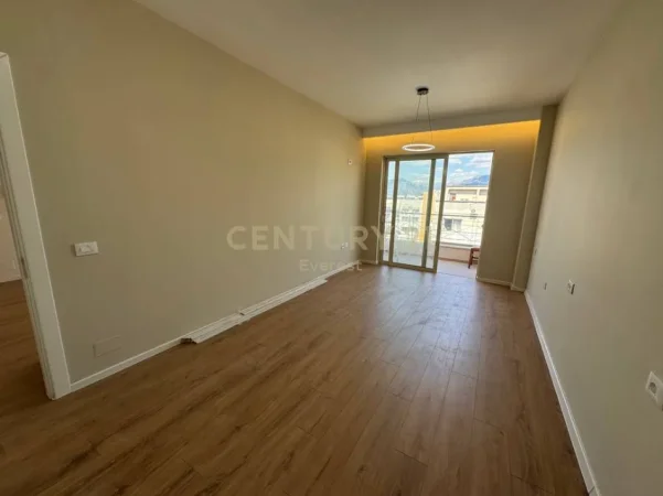 Tirane, shitet apartament 2+1+Ballkon Kati 7, 108 m² 163.000 € (rruga astrit llosha)