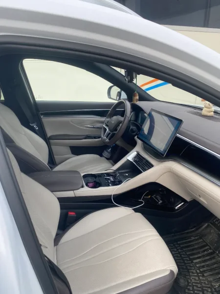 Tirane, shes makine elektrike Byd Song Plus Flagship Elektrike, e bardhë automatik Kondicioner 39.000 km 25.000 €