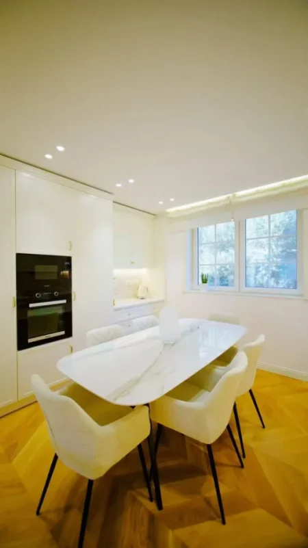 Tirane, shitet apartament duplex 3+1 , (Kopshti Botanik)