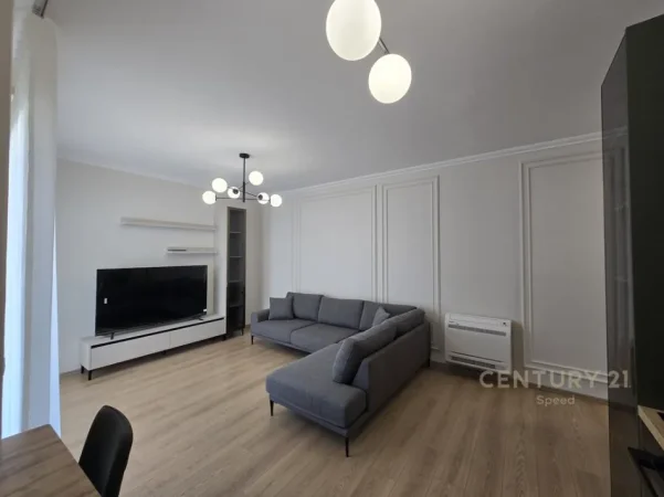 Tirane, jepet me qera apartament 2+1 Kati 2, 90 m² 700 € (bulevardi i ri)