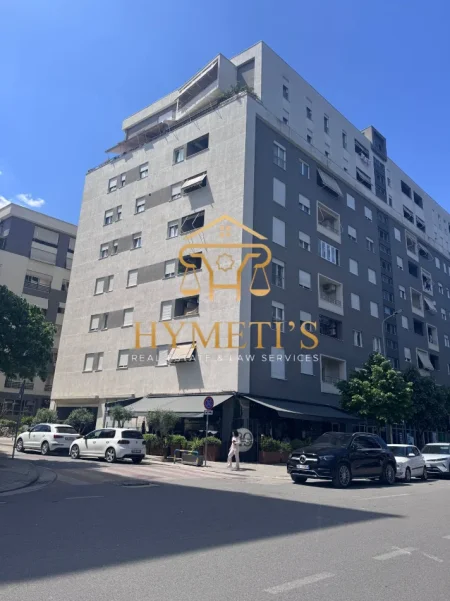 Tirane, shitet ambjent biznesi , 445 m² 1.700.000 € 