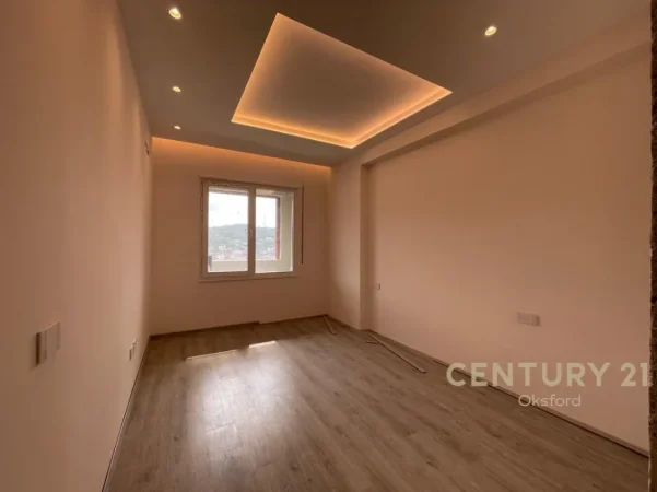 Tirane, shitet apartament 1+1+Ballkon Kati 12, 72 m² 160.000 € (selite)