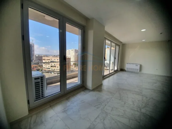 Tirane, jepet me qera zyre Kati 5, 229 m² 3.500 € (Sheshi Skenderbej)