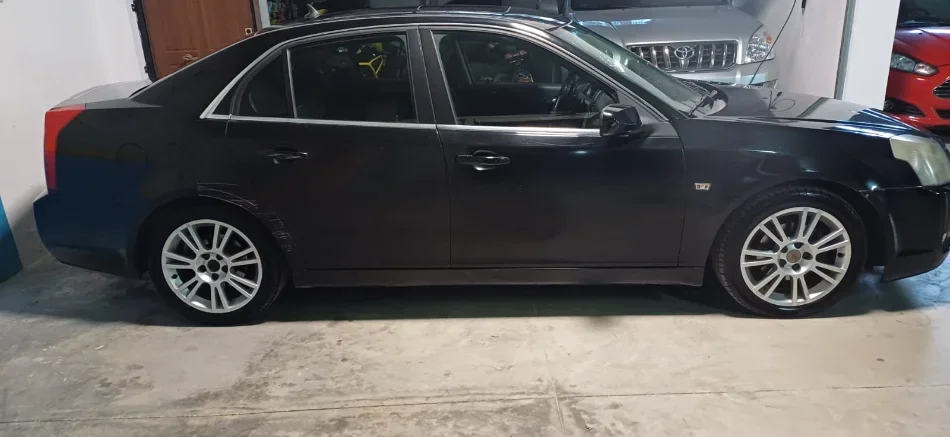 Tirane, Okazion - Shitet Cadillac BLS - Viti 2007 - 1.9 Nafte, e Zeze = 250.000 km, Cmimi 2.900 €