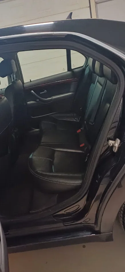 Tirane, Okazion - Shitet Cadillac BLS - Viti 2007 - 1.9 Nafte, e Zeze = 250.000 km, Cmimi 2.900 €