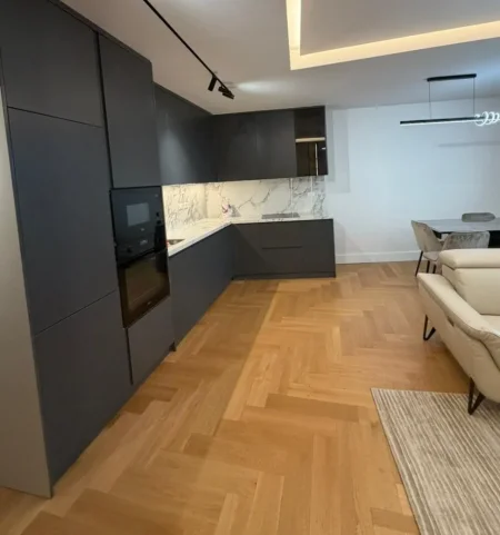 Tirane, jepet me qera apartament 1+1 Kati 6, 117 m² 2.300 € (LAEK VIEW REZIDENCE)