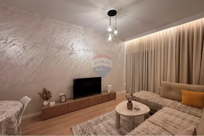 Tirane, jepet me qera apartament , 102 m² 1.300 € 