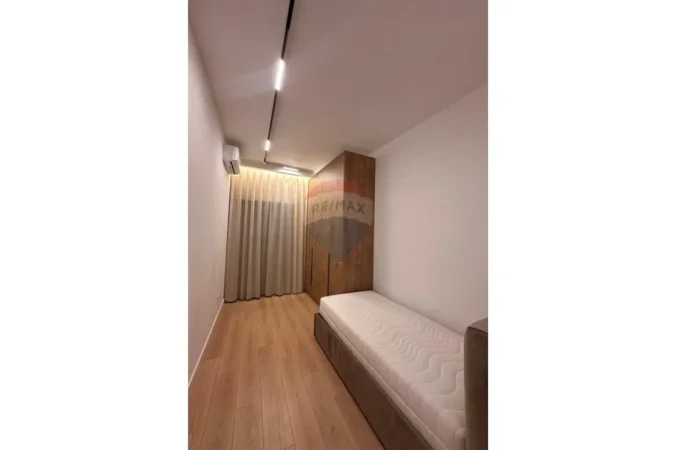 Tirane, jepet me qera apartament , 102 m² 1.300 € 