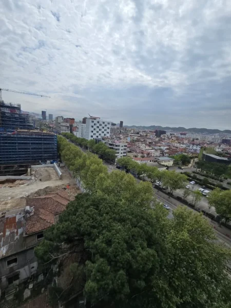 Tirane, shitet apartament 2+1+Ballkon Kati 6, 89 m² 165.000 € (Zogu i Zi)